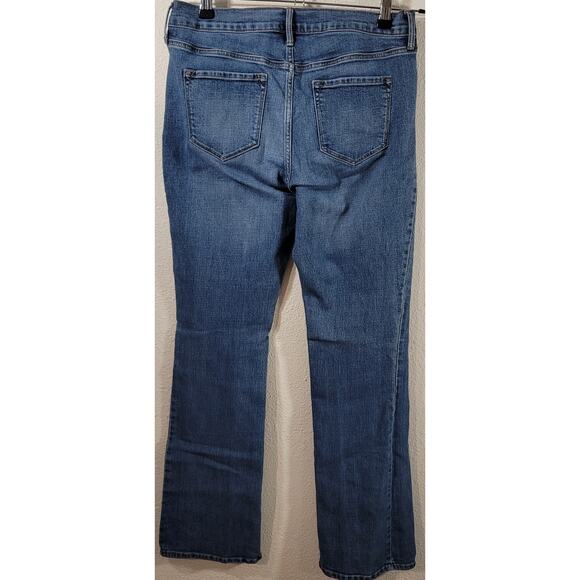 Old Navy Blue Light Washed  Mid Rise Denim Jeans 10 Lightweight Stretch Pockets - Picture 4 of 7